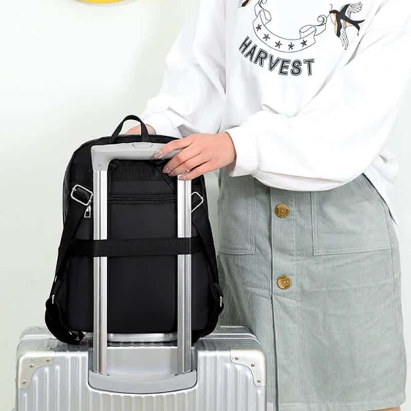 Kvinnors Ryggsäck Tillverkad Av Mjukt Tyg Och Slitstarkt Material 17442-C1F842.Jpeg