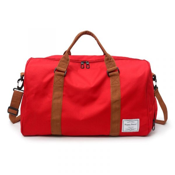 Resväska Med Stor Kapacitet, Rödbrun Axelrem Och Vit Bakgrund