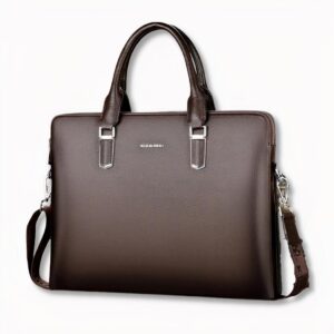 Cartable messager en cuir pour homme sur fond gris clair